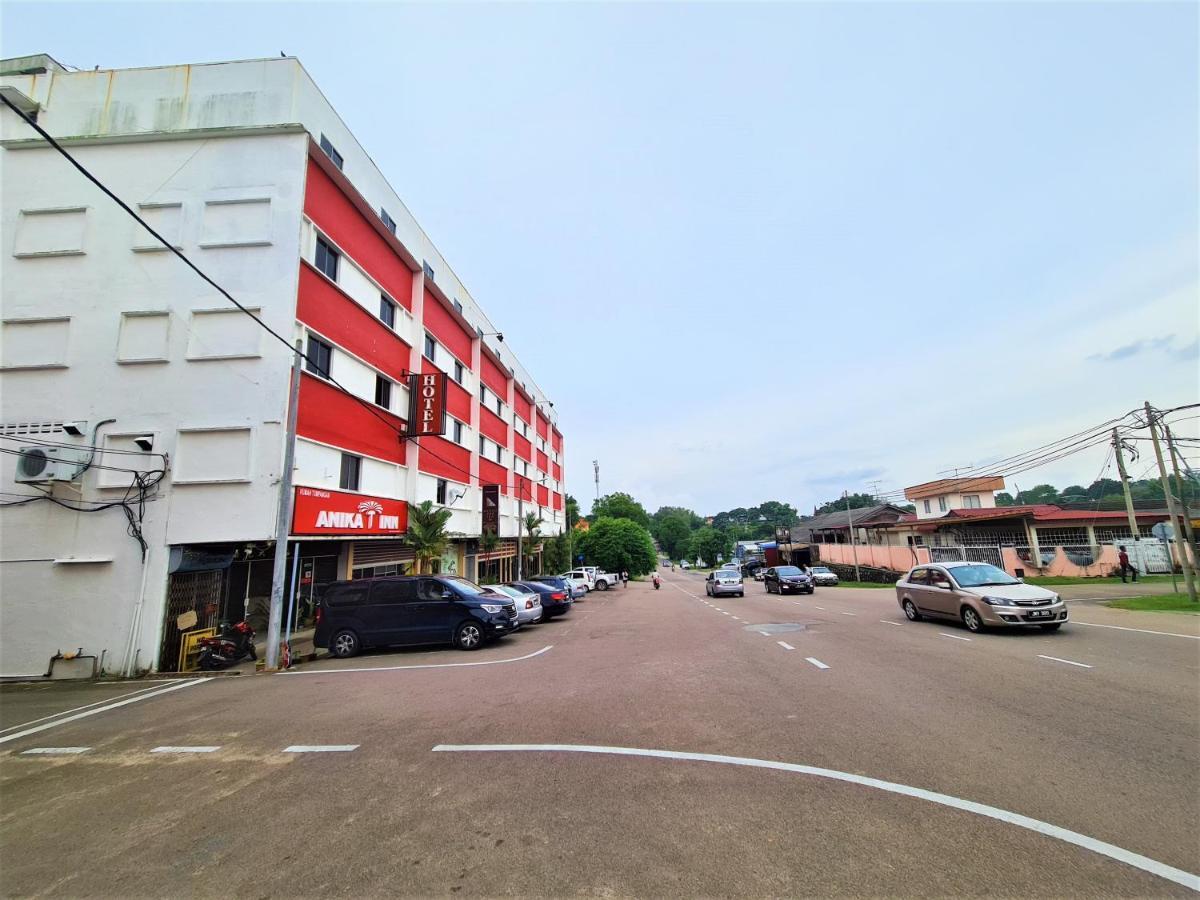 Anika Inn - Kluang Exteriör bild