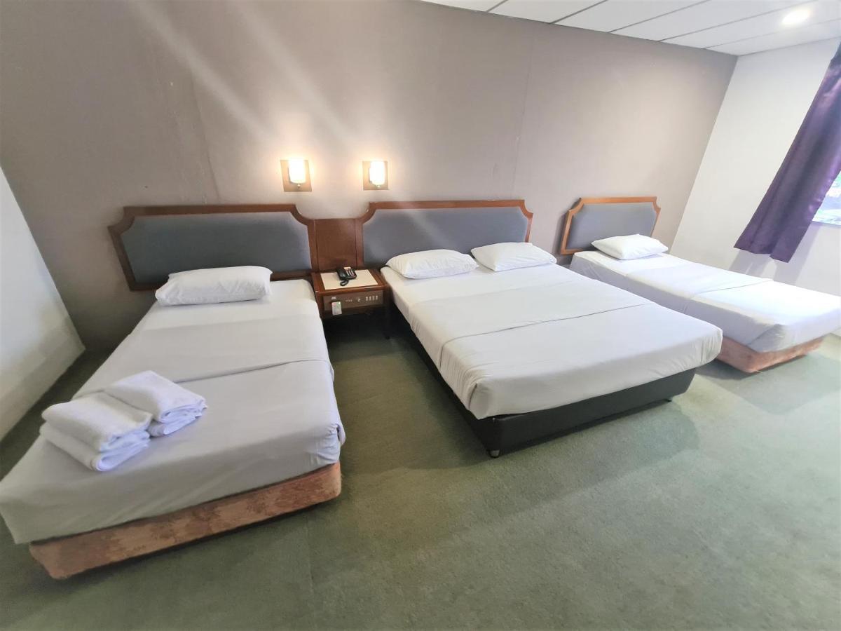 Anika Inn - Kluang Exteriör bild