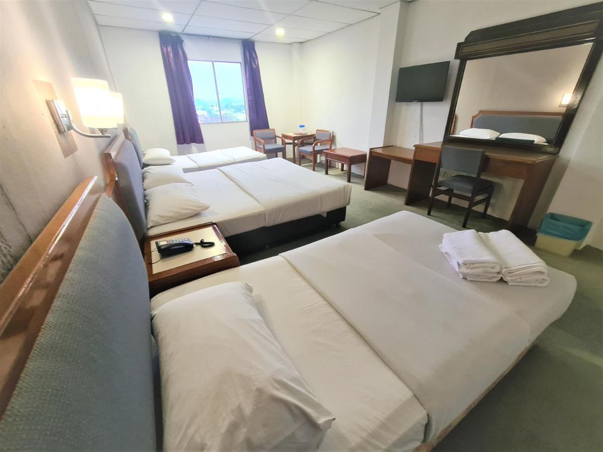 Anika Inn - Kluang Exteriör bild