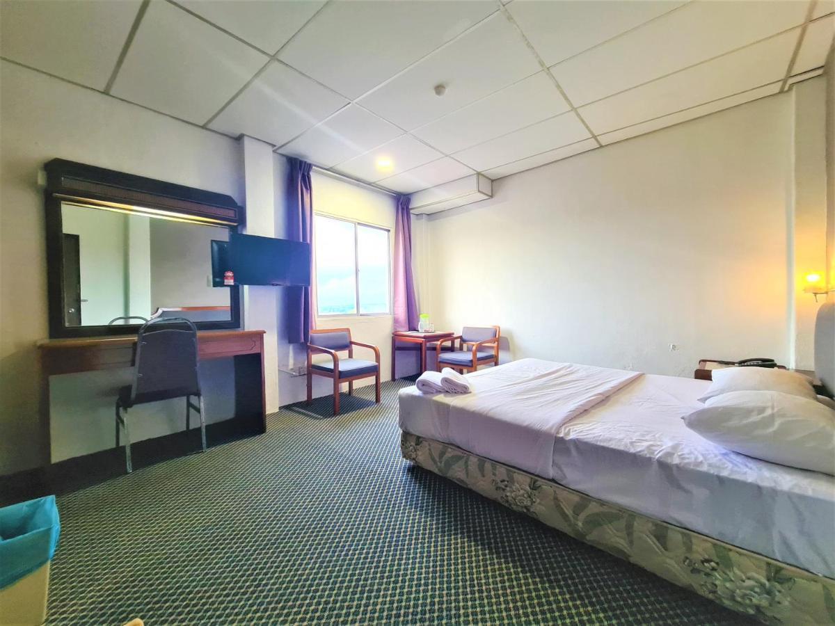 Anika Inn - Kluang Exteriör bild