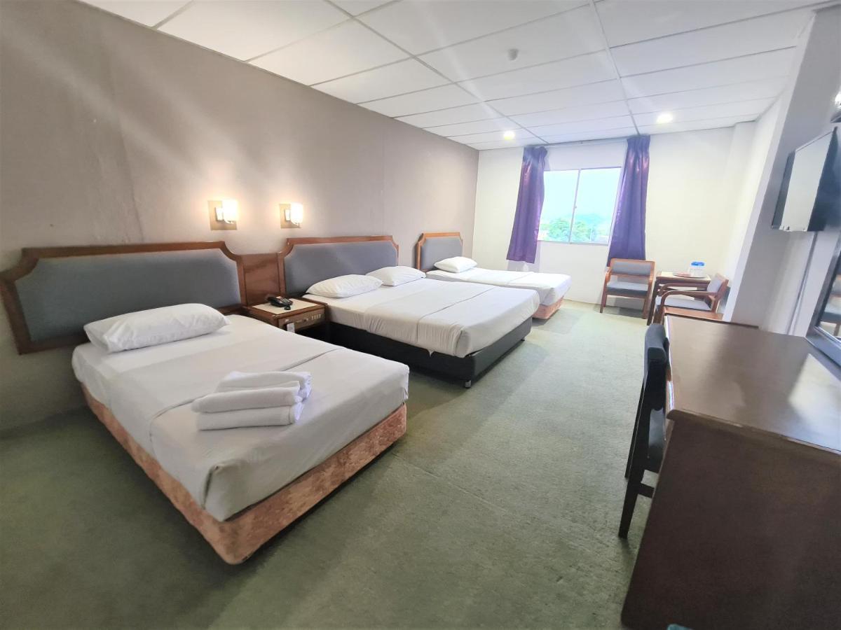 Anika Inn - Kluang Exteriör bild