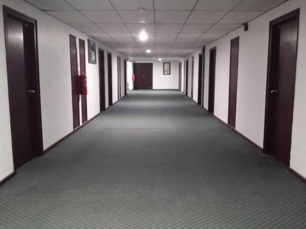 Anika Inn - Kluang Exteriör bild