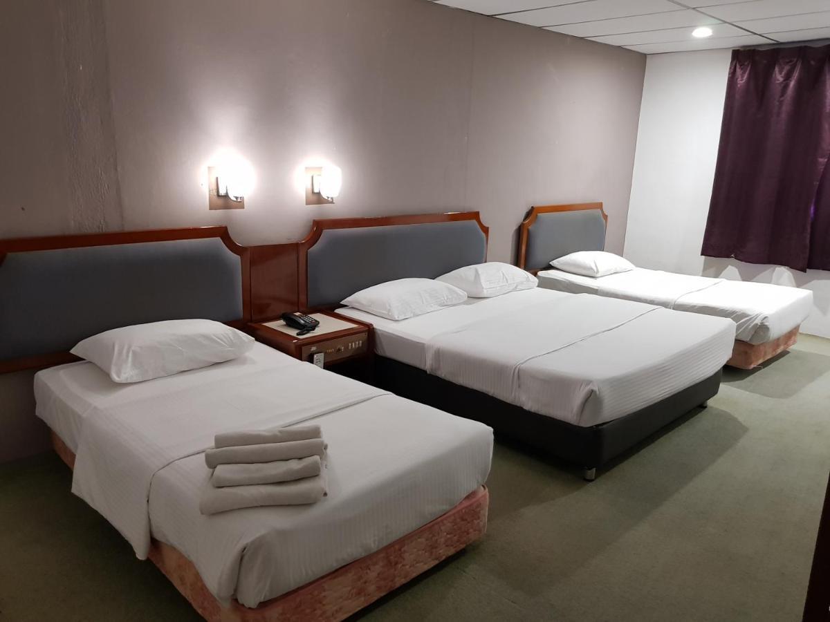 Anika Inn - Kluang Exteriör bild